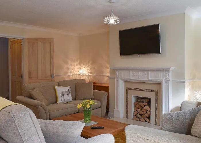 Annie's Place * Whitby